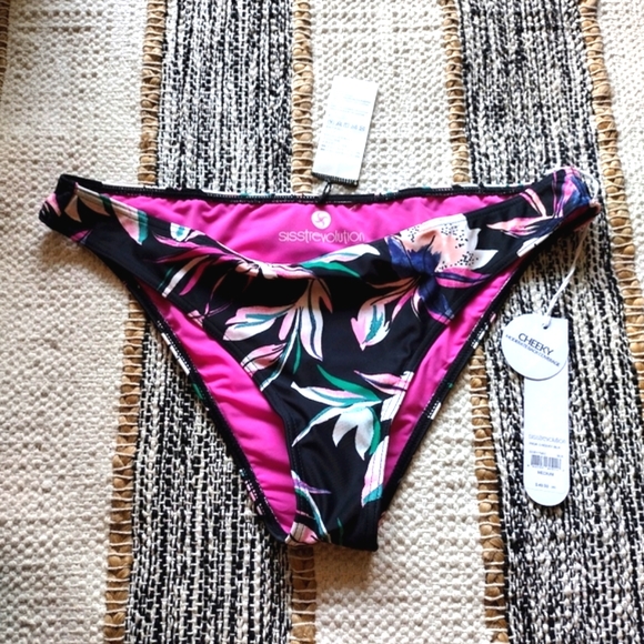 sisstrevolution Other - Sisstrevolution Inga Cheeky swim bottoms